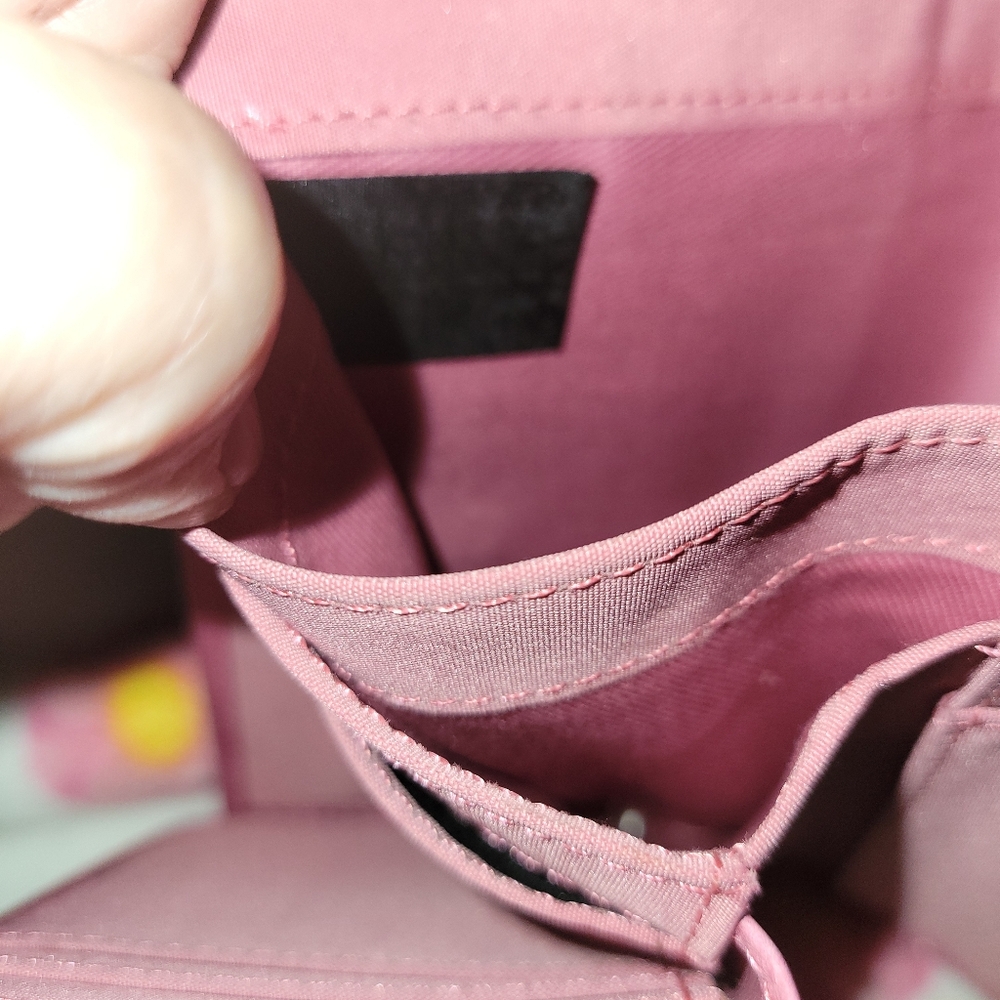 Vintage Fossil Pink Leather Patchwork Front Tri-fold - Picture 8 of 10